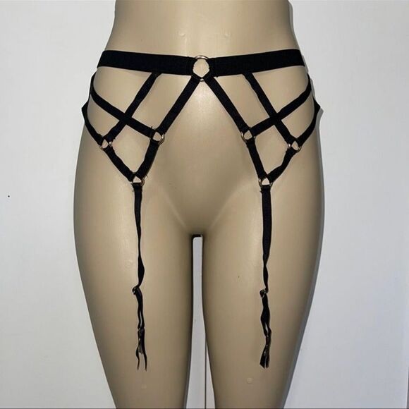 Victoria's Secret Very Sexy Black Strappy Garter Belt - Picture 6 of 8